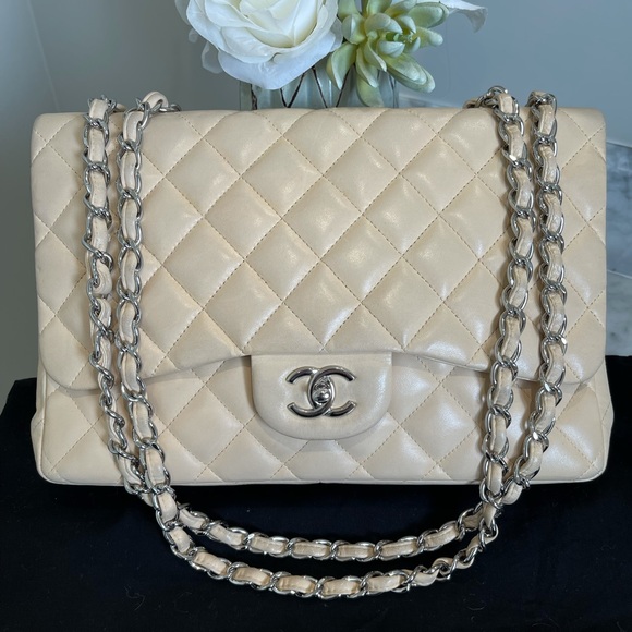 CHANEL Handbags - Chanel Jumbo Beige Clair Lambskin Flap✨✨✨